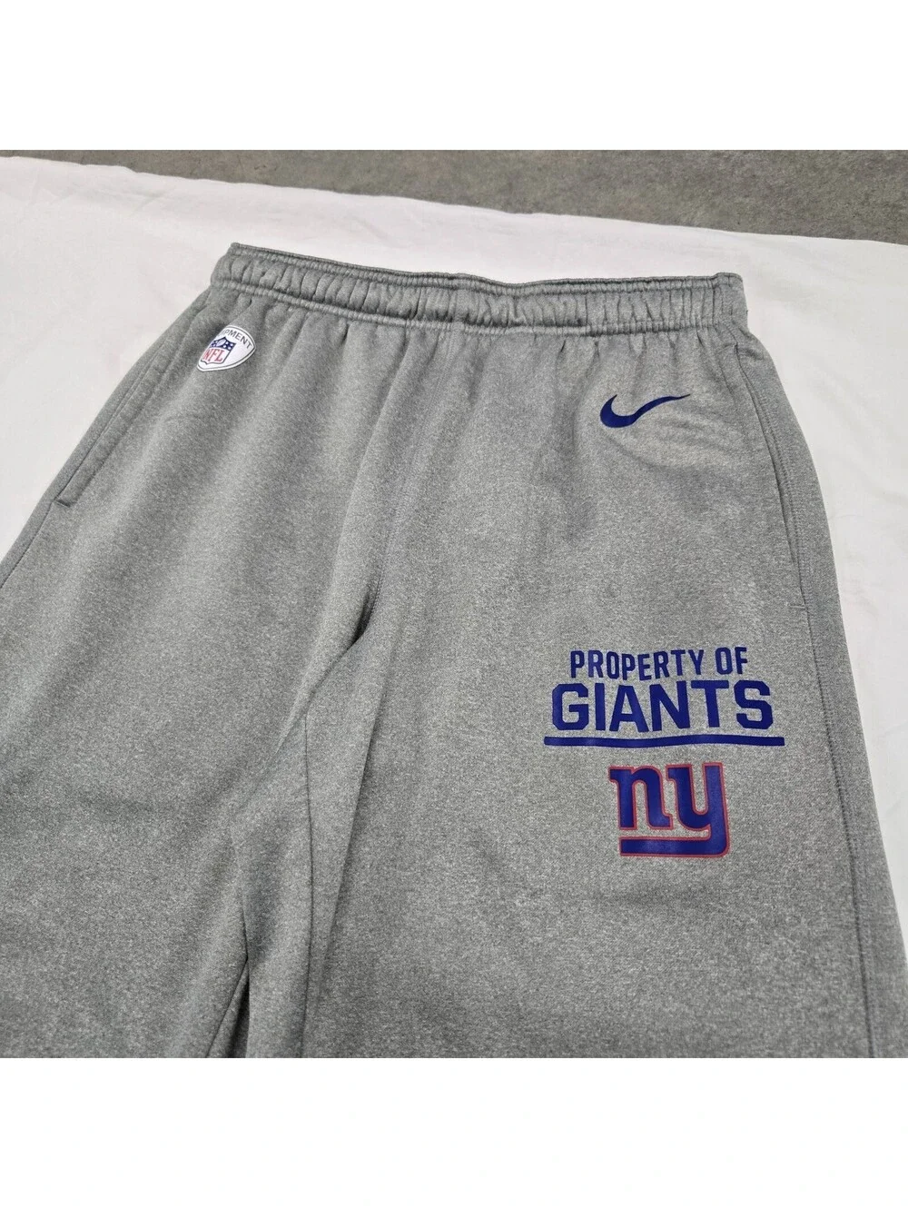Men's MEDIUM Nike New York Giants Logo Sweatpants Grey NFL Training Therma-FIT